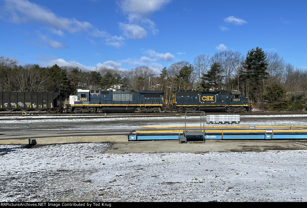 CSX 6004 & MEC 5966